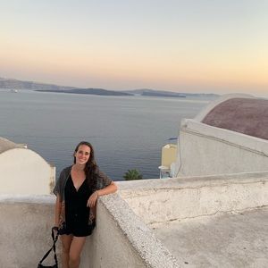 Meet your Posher, Melissa